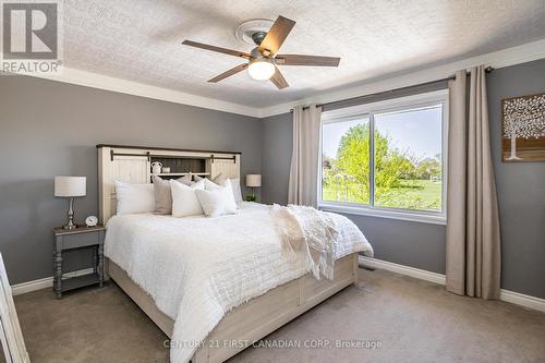 709 Galloway Crescent, London, ON - Indoor Photo Showing Bedroom