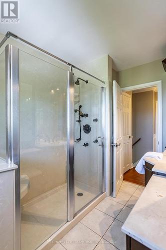 709 Galloway Crescent, London, ON - Indoor Photo Showing Bathroom