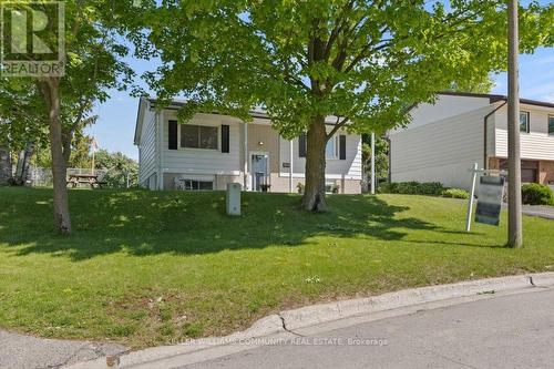 1737 Stewartcroft Crescent, Peterborough, ON - Outdoor