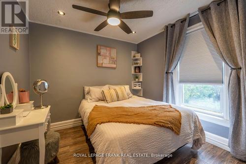 587 King George Street, Peterborough, ON - Indoor Photo Showing Bedroom