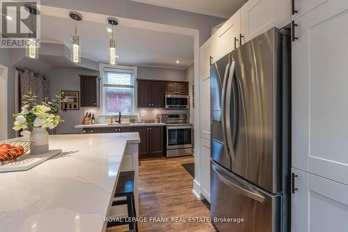 587 King George Street, Peterborough, ON - Indoor Photo Showing Kitchen With Stainless Steel Kitchen With Upgraded Kitchen