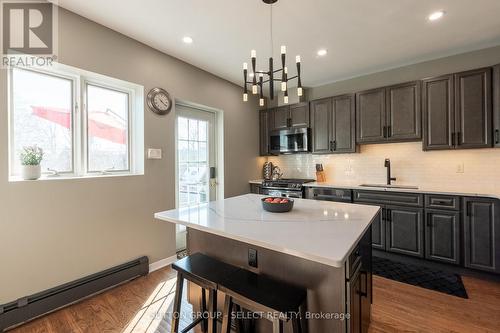 512-514 Waterloo Street, London, ON - Indoor Photo Showing Kitchen With Upgraded Kitchen