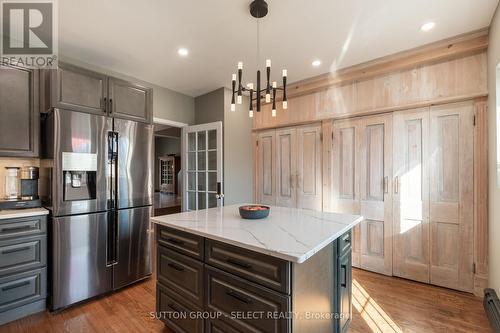 512-514 Waterloo Street, London, ON - Indoor Photo Showing Kitchen