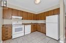 678 Malibu Terrace, Ottawa, ON  - Indoor Photo Showing Kitchen 