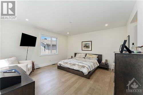 12 Sylvester Street, Ottawa, ON - Indoor Photo Showing Bedroom