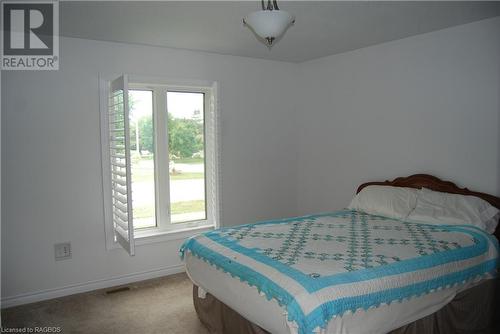 19 Allan Street W, Clifford, ON - Indoor Photo Showing Bedroom