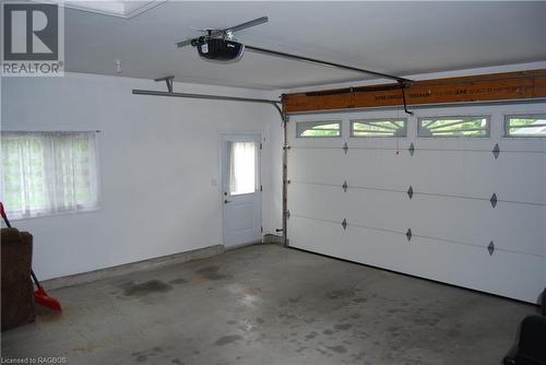 19 Allan Street W, Clifford, ON - Indoor Photo Showing Garage