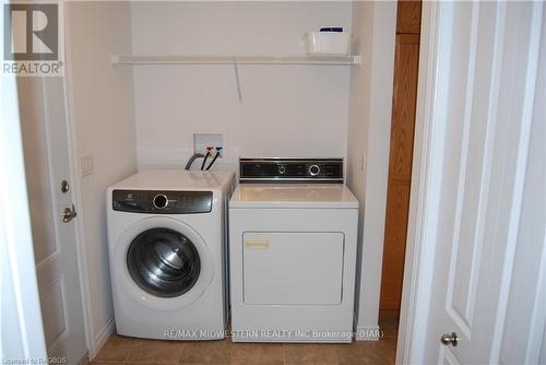 19 Allan Street W, Minto (Clifford), ON - Indoor Photo Showing Laundry Room