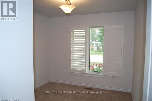 19 Allan Street W, Minto (Clifford), ON - Indoor Photo Showing Other Room