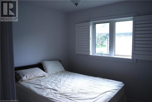 19 Allan Street W, Minto (Clifford), ON - Indoor Photo Showing Bedroom