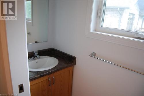 19 Allan Street W, Clifford, ON - Indoor Photo Showing Bathroom