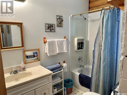 202 Vickers Crescent, Air Ronge, SK - Indoor Photo Showing Bathroom