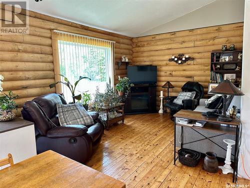 202 Vickers Crescent, Air Ronge, SK - Indoor Photo Showing Living Room