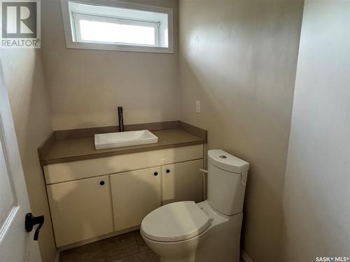 108 Mackie Crescent, Saskatoon, SK - Indoor Photo Showing Bathroom