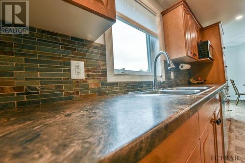 574 Eyre Blvd, Timmins, ON - Indoor Photo Showing Kitchen With Double Sink