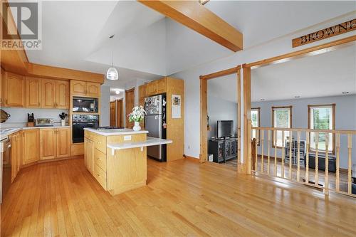 1280 South Mcnaughton Road, Renfrew, ON - Indoor Photo Showing Kitchen