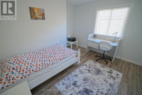 649 Inverness Avenue, London, ON - Indoor Photo Showing Bedroom