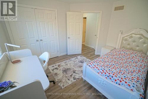 649 Inverness Avenue, London, ON - Indoor Photo Showing Bedroom