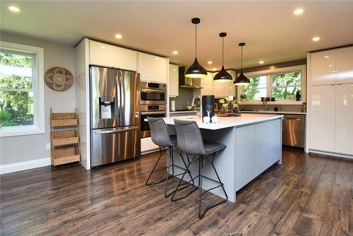 1620 Regional Rd 9 Road, Caledonia, ON - Indoor Photo Showing Kitchen With Upgraded Kitchen