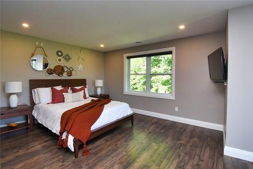 1620 Regional Rd 9 Road, Caledonia, ON - Indoor Photo Showing Bedroom