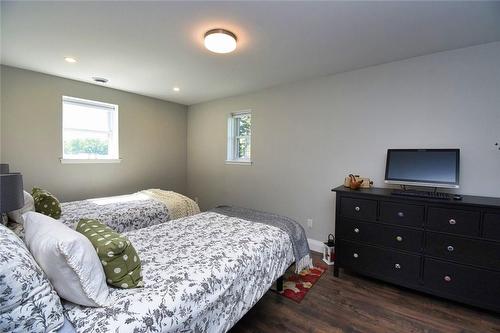 1620 Regional Rd 9 Road, Caledonia, ON - Indoor Photo Showing Bedroom