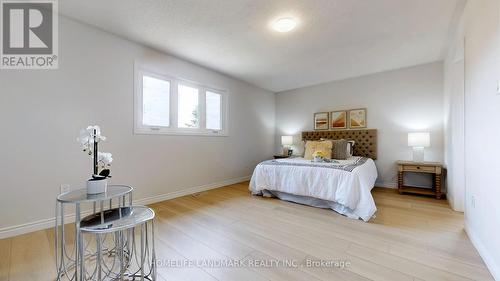 2243 Ridge Landing, Oakville, ON - Indoor Photo Showing Bedroom