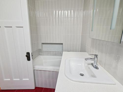 Bathroom - 4155 Av. D'Oxford, Montréal (Côte-Des-Neiges/Notre-Dame-De-Grâce), QC - Indoor Photo Showing Bathroom