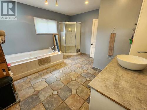 21 Beavis Ter, Temiskaming Shores, ON - Indoor Photo Showing Bathroom