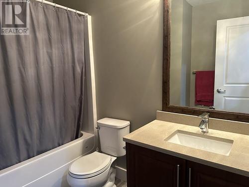 8203 79A Street, Fort St. John, BC - Indoor Photo Showing Bathroom