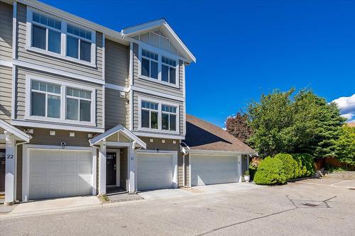 21-1853 Parkview Crescent, Kelowna, BC - Outdoor With Facade