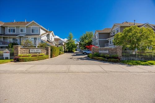 21-1853 Parkview Crescent, Kelowna, BC - Outdoor With Facade