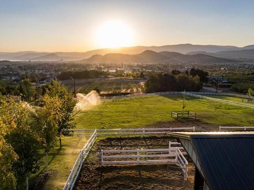 1052 Webster Road, Kelowna, BC - Outdoor With View