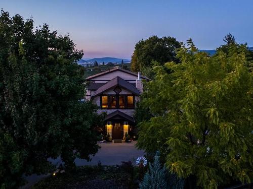 1052 Webster Road, Kelowna, BC - Outdoor