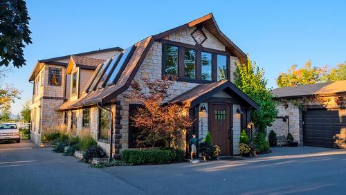 1052 Webster Road, Kelowna, BC - Outdoor With Facade