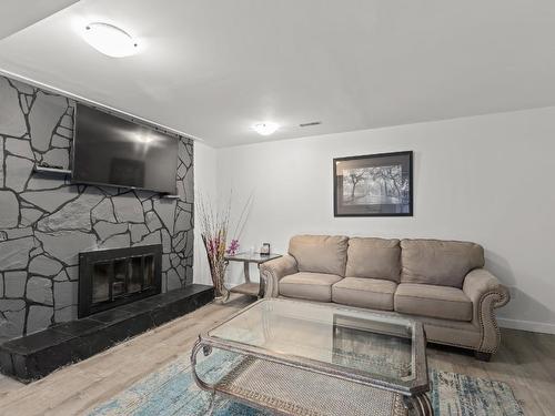 2964 Mcvicar Road, West Kelowna, BC - Indoor Photo Showing Living Room With Fireplace