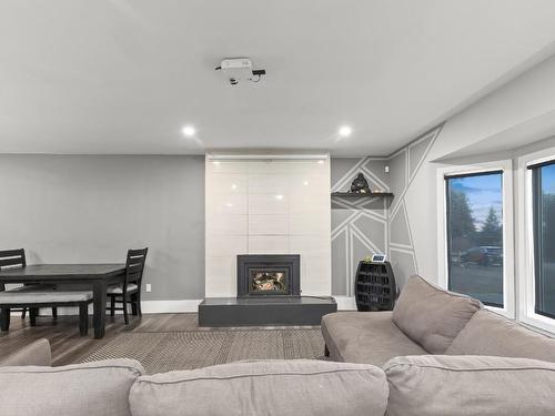 2964 Mcvicar Road, West Kelowna, BC - Indoor Photo Showing Living Room With Fireplace