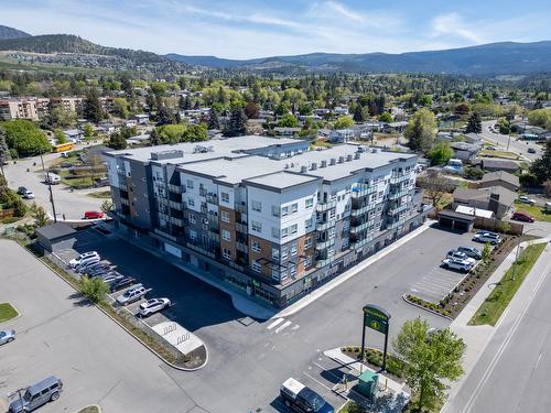 102-191 Hollywood Road, Kelowna, BC - Outdoor With View