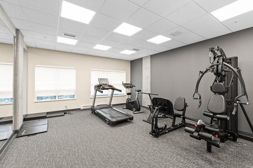 102-191 Hollywood Road, Kelowna, BC - Indoor Photo Showing Gym Room