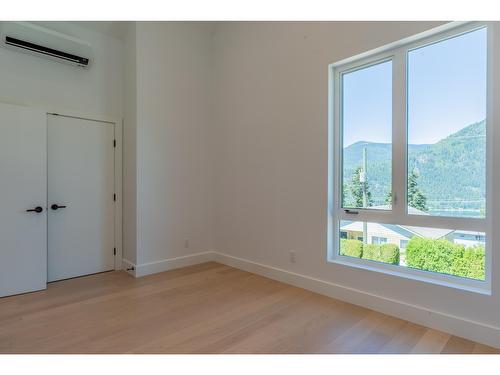 A - 516 Robson Street, Nelson, BC - Indoor Photo Showing Other Room