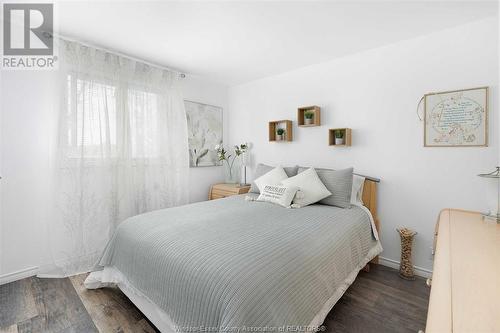 958 Erie Avenue West, Kingsville, ON - Indoor Photo Showing Bedroom