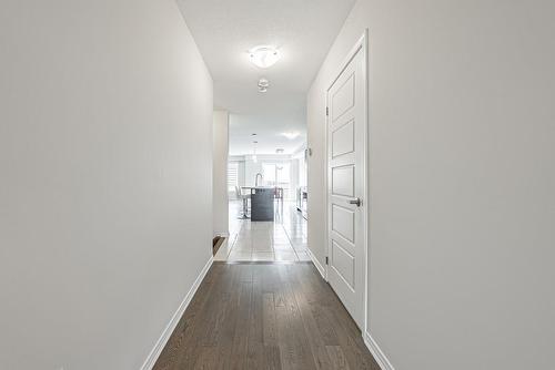 403 Pumpkin Pass, Binbrook, ON - Indoor Photo Showing Other Room