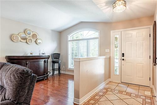 8076 Spring Blossom Drive, Niagara Falls, ON - Indoor Photo Showing Other Room