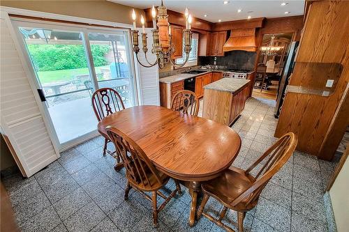 156 Country Club Drive, Hamilton, ON - Indoor Photo Showing Dining Room