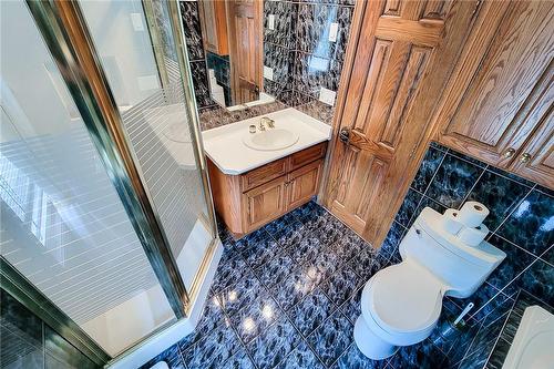 156 Country Club Drive, Hamilton, ON - Indoor Photo Showing Bathroom
