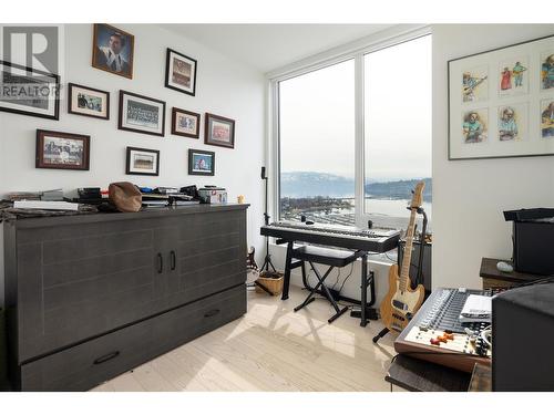 1191 Sunset Drive Unit# 2705, Kelowna, BC - Indoor Photo Showing Office