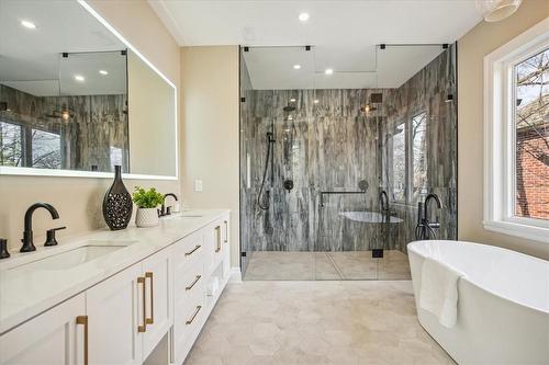 269 Martin Street, Milton, ON - Indoor Photo Showing Bathroom