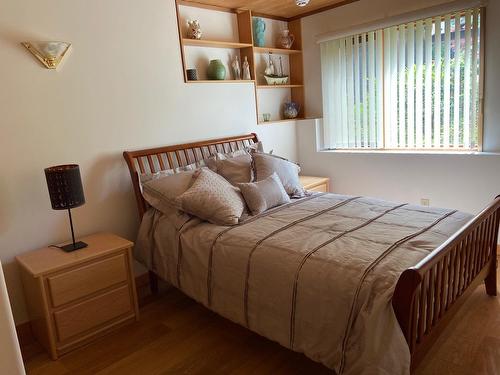 714 Regent Street, Nelson, BC - Indoor Photo Showing Bedroom