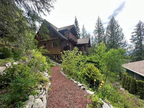 714 Regent Street, Nelson, BC - Outdoor