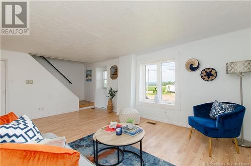 577 Memramcook East Road, Memramcook East, NB - Indoor Photo Showing Living Room