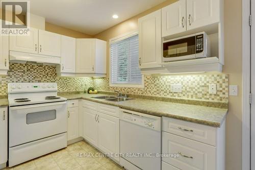 83 - 1535 Trossacks Avenue N, London, ON - Indoor Photo Showing Kitchen With Double Sink